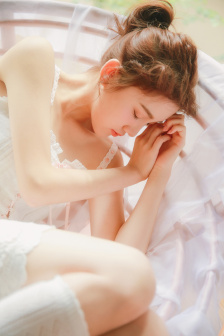 李采潭在线观看